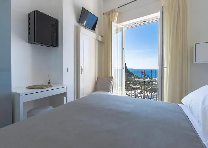 La Prora Szálloda 3*