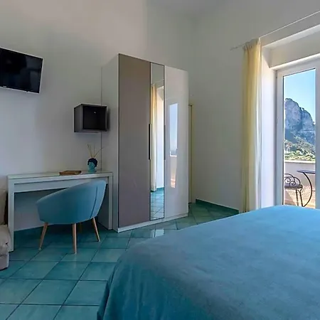 La Prora Capri