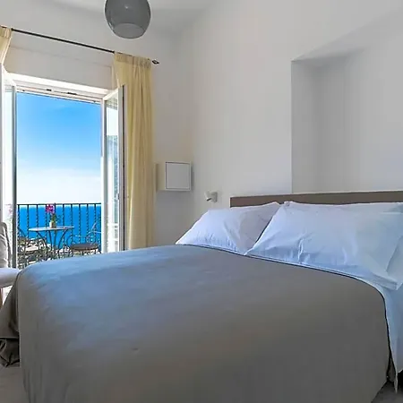 La Prora Capri